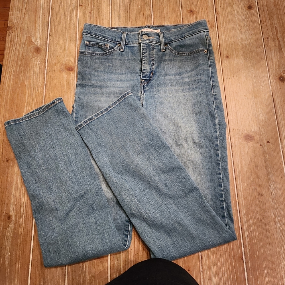 Women's Levi's 314 Shaping Straight Size 29